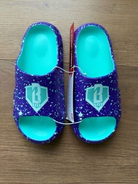 Baseball Lifestyle 101 - Youth Slides - NEW WITH TAGS